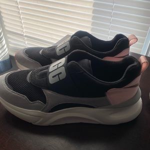 Ugg sneaker